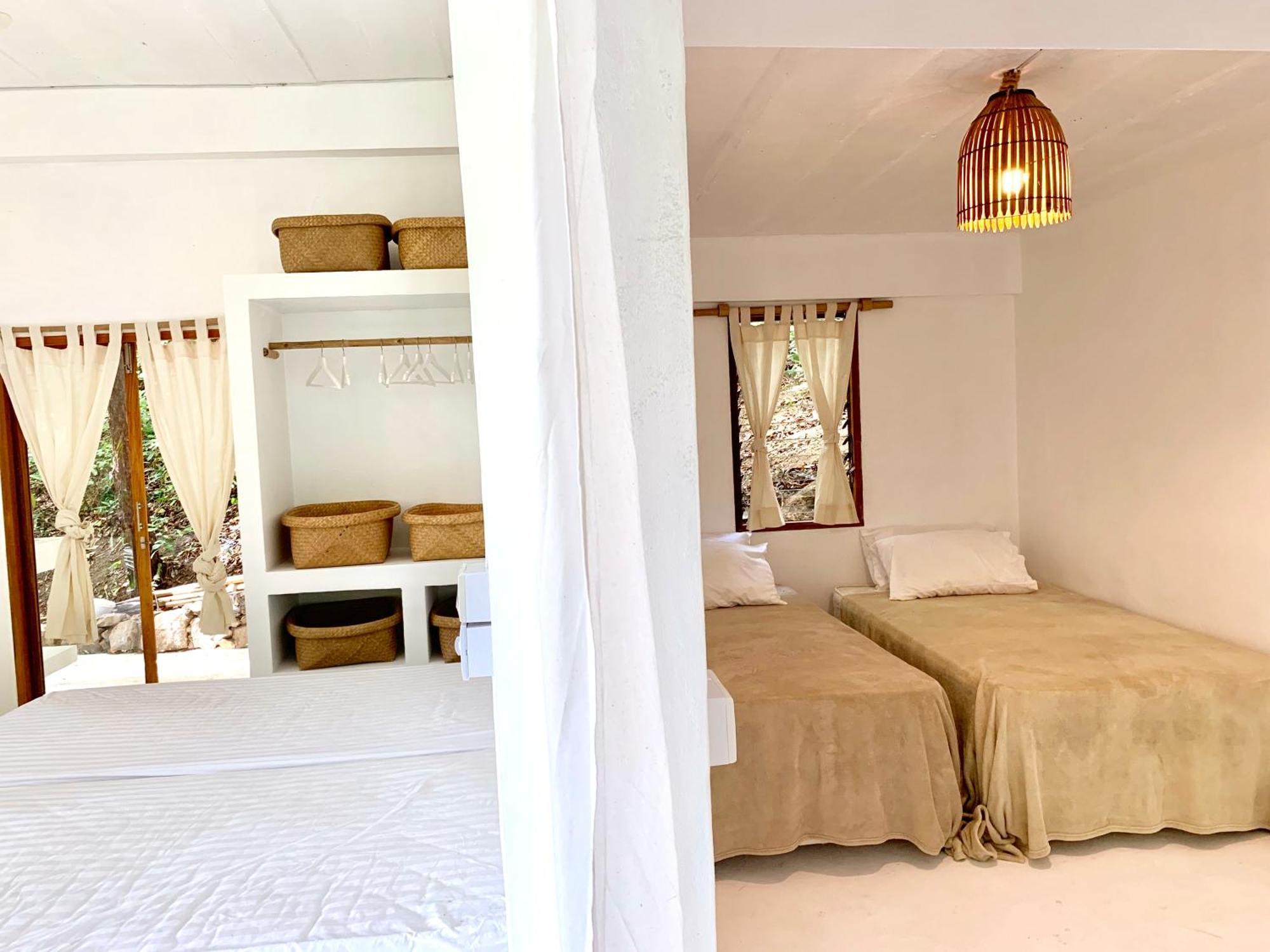 Coconut Beach Bungalows Chaloklum Rom bilde
